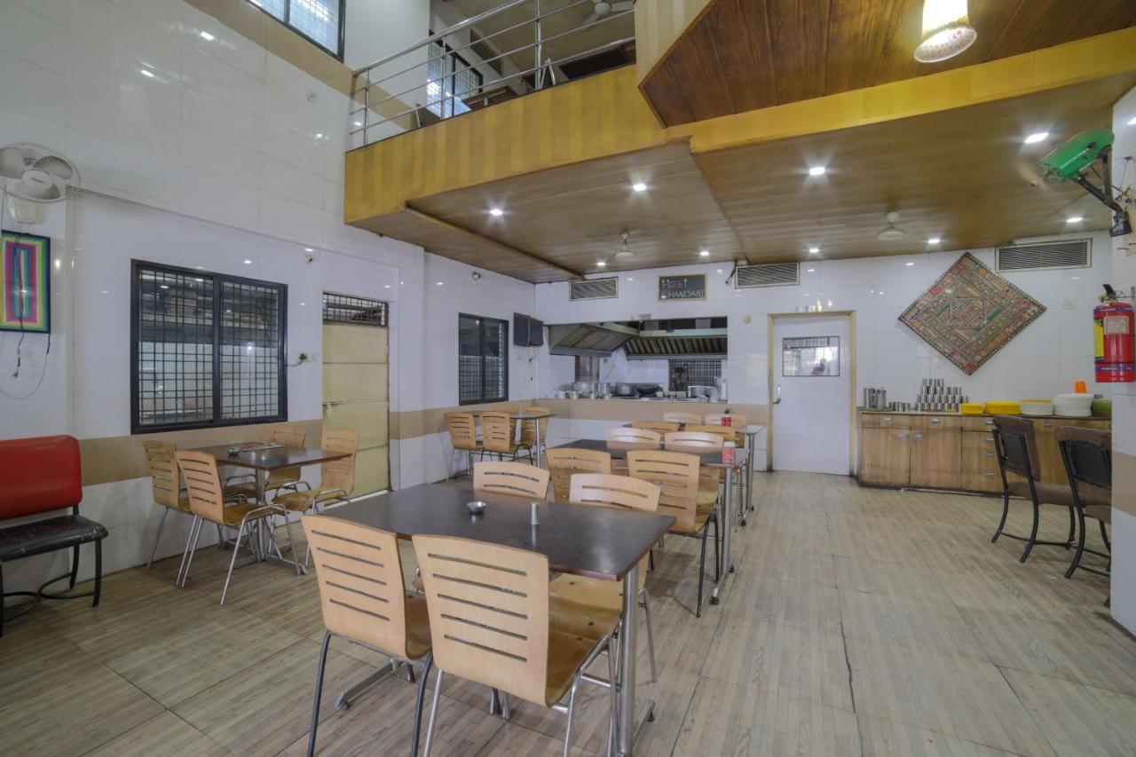 Oyo Flagship Hotel Chandani Rāipur Exterior foto