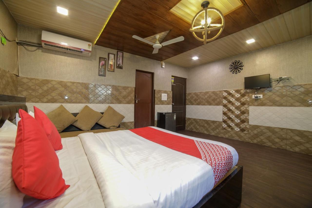 Oyo Flagship Hotel Chandani Rāipur Exterior foto